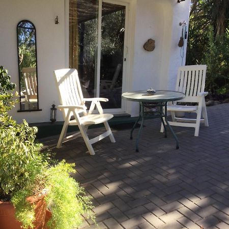 Finca El Rio, The Studio Self Catering With Pool And Hydrotherapy Jacuzzi Set In Beautiful Gardens, Guaro Eksteriør bilde